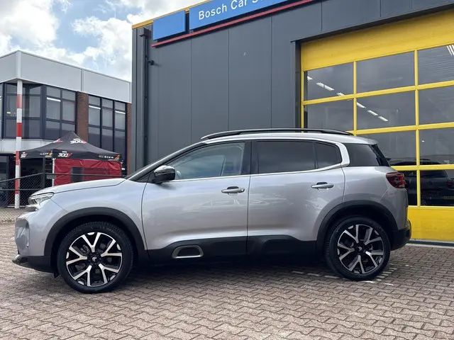 Citroën C5 Aircross 1.2 PureTech Shine 2023 Benzine 2