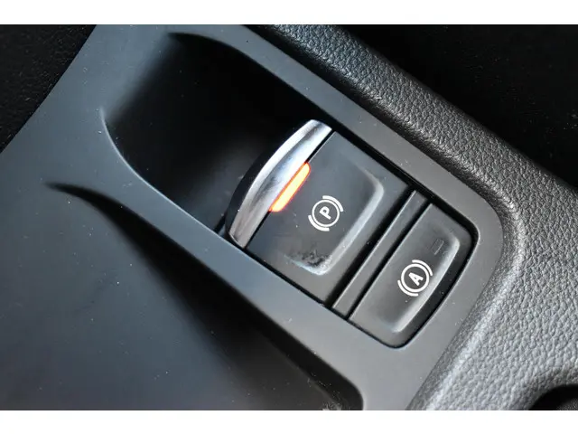 Renault Clio TCe 130 EDC R.S. Line 2019 Benzine 22