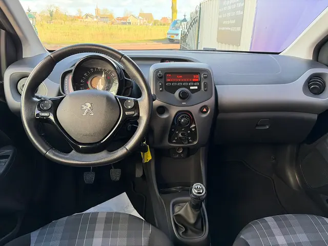 Peugeot 108 1.0 e-VTi Active*AIRCO* 2019 Benzine 7