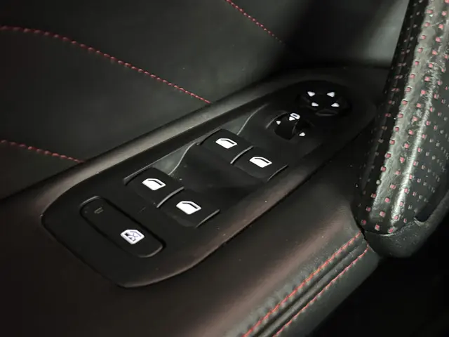 Peugeot 308 SW 1.2 PureTech GT-line 2015 Benzine 27