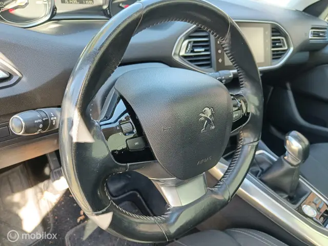 Peugeot 308 1.2 PureTech Blue Lease Premium 2014 Benzine 17