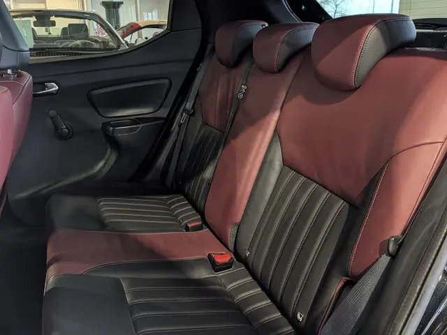 Nissan Micra 0.9 IG-T Tekna 2018 Benzine 8