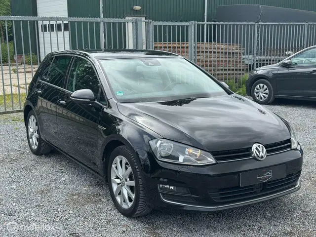Volkswagen Golf 2
