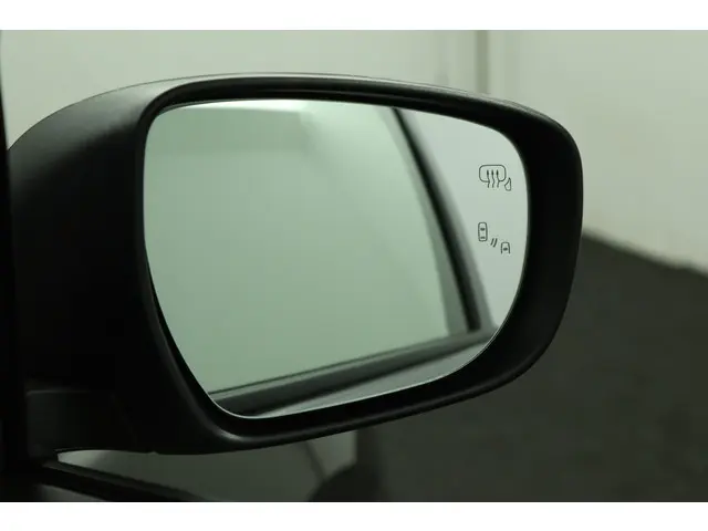 Suzuki Swift 1.2 Comfort Smart Hybrid 2026 Benzine 42