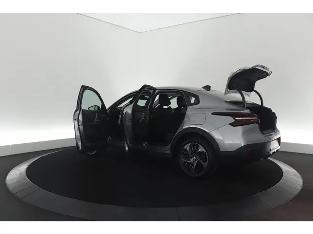 Citroën C4 X PureTech 130 EAT8 Plus 2023 Benzine 65