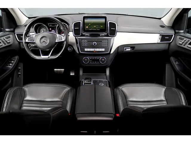 Mercedes-Benz GLE 2