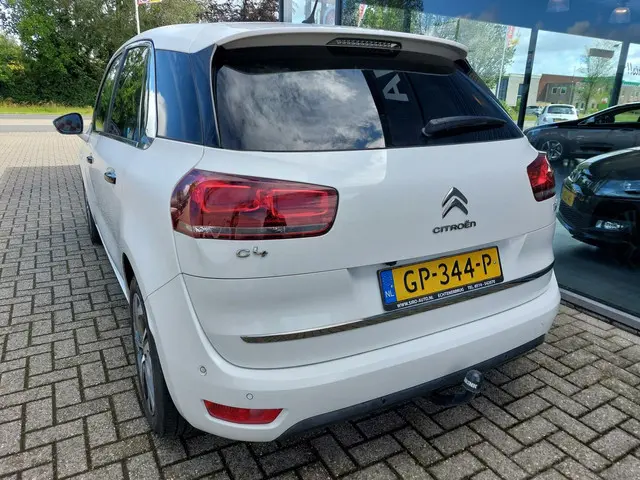 Citroën C4 Picasso 1.2 PureTech Intensive 2015 Benzine 13