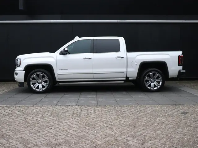 GMC Sierra 2