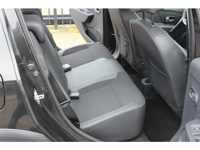 Dacia Sandero Stepway 0.9 TCe Automaat, SL 2018 Benzine 19