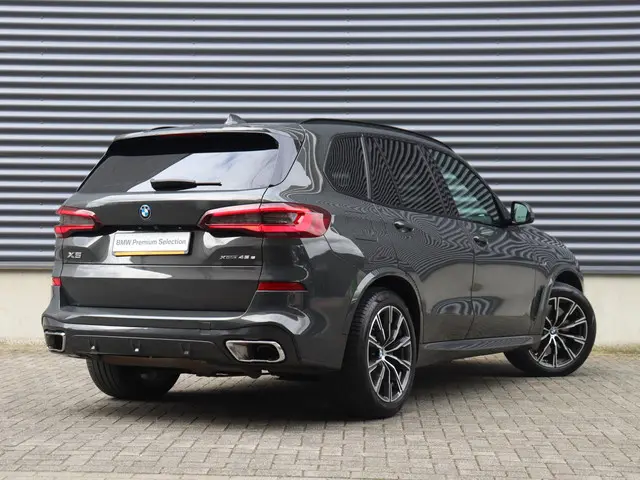 BMW X5 xDrive45e 2022 Hybride Benzine 2