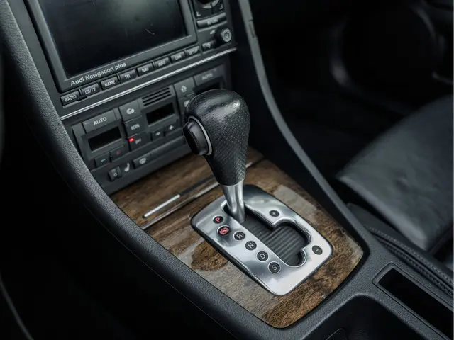 Audi A4 Cabriolet 3.2 FSI Pro Line 2006 Benzine 16