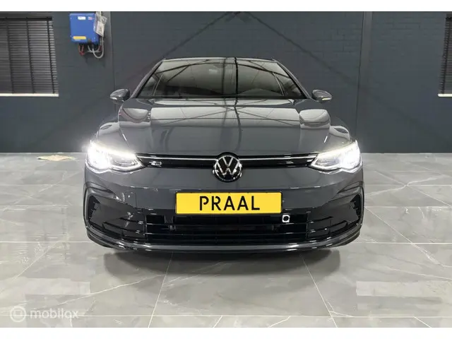 Volkswagen Golf 1.5 eTSI R-Line 2023 Benzine 3