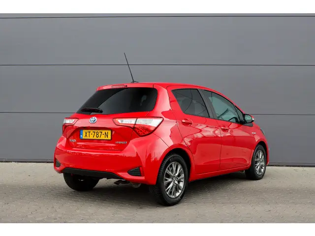 Toyota Yaris 1.5 Hybrid Dynamic 2019 Hybride Benzine 3