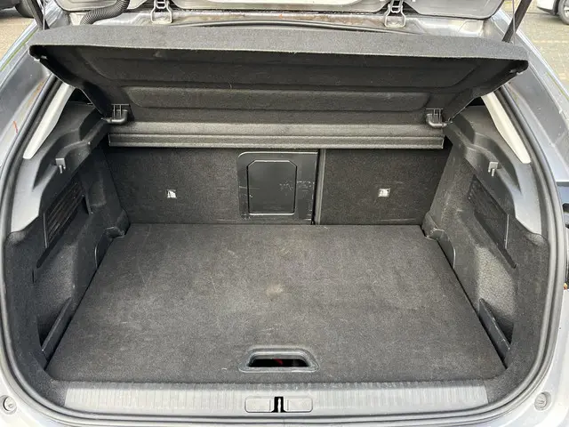 Citroën ë-C4 Shine 50 kWh 2022 Elektrisch 8