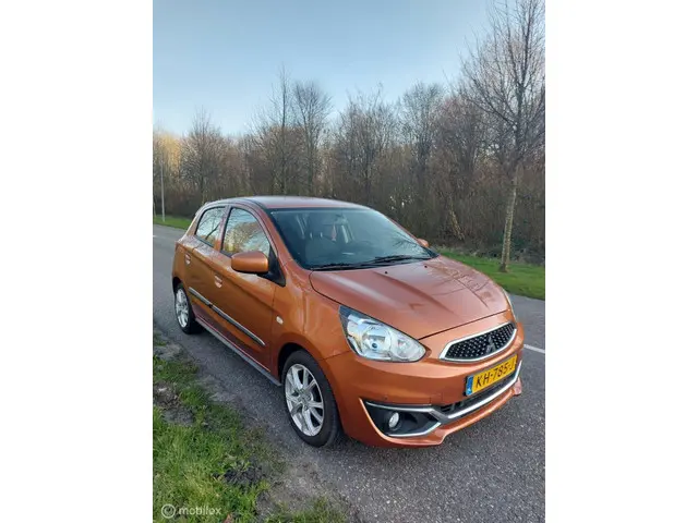Mitsubishi Space Star 1.0 Intense 2016 Benzine 4