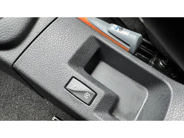 Dacia Logan MCV 0.9 TCe Laureate 2017 Benzine 19