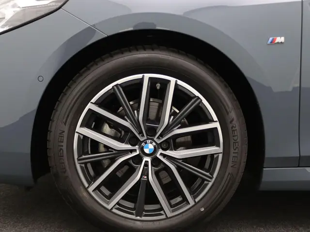BMW 2 Serie Active Tourer 220i 2024 Benzine 8