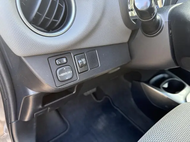 Toyota Yaris 1.5 Hybrid Aspiration 2015 Hybride Benzine 5