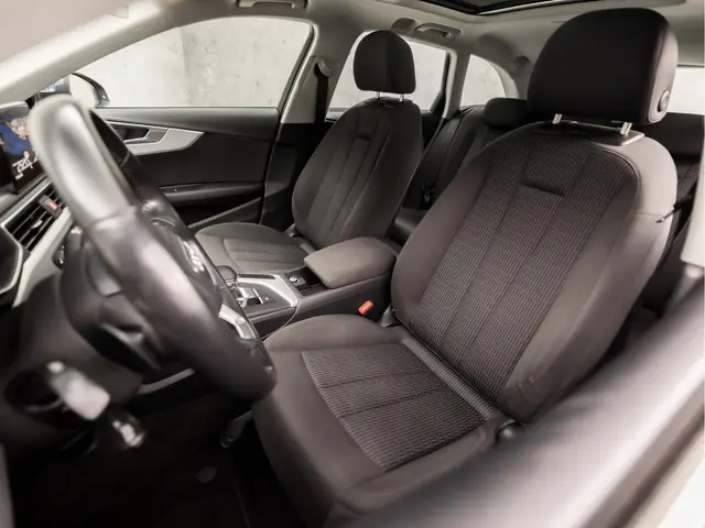 Audi A4 Avant 2.0 TFSI ultra Sport 2016 Benzine 16