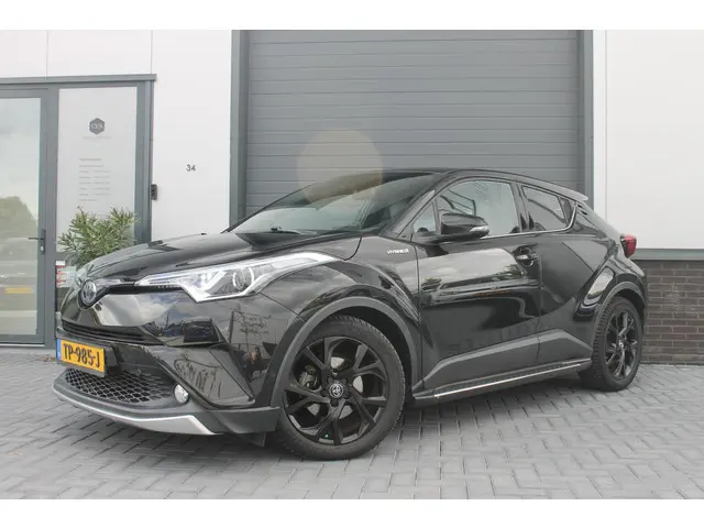 Toyota C-HR 1.8 Hybrid Adventure 2018 Hybride Benzine