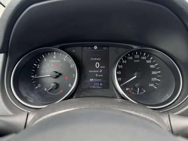 Nissan QASHQAI 1.3 DIG-T N-Connecta 2019 Benzine 22