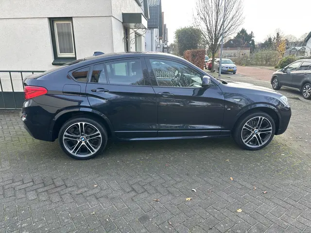 BMW X4 XDrive20i High Executive 2016 Benzine 6