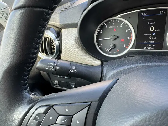 Nissan Micra 1.0 IG-T N-Connecta camera 2019 Benzine 31