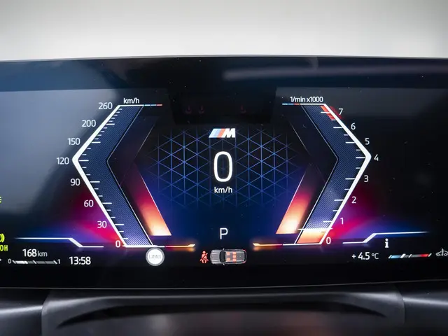 BMW 3 Serie Touring M340i xDrive 2024 Benzine 57