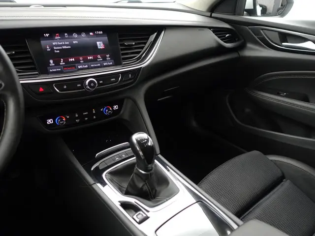 Opel Insignia Grand Sport 1.5 Turbo OPC Line- 2018 Benzine 8