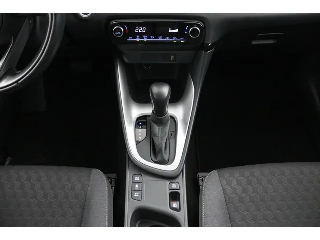 Toyota Yaris 1.5 Hybrid Dynamic 2022 Hybride Benzine 26