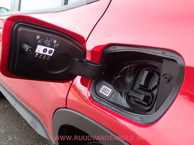 Jeep Avenger Altitude 54kWh 2024 Elektrisch 34