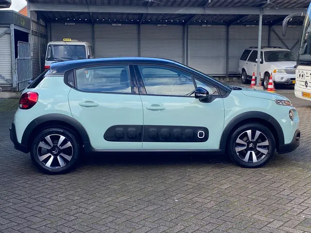Citroën C3 1.2 PureTech Shine 2017 Benzine 3