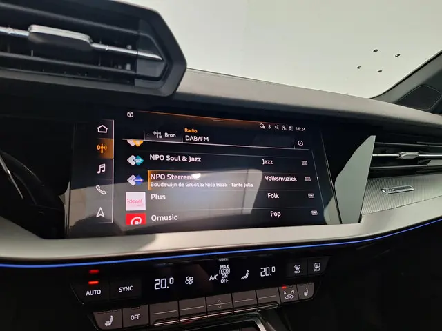 Audi A3 Sportback 40 TFSI e S-Line 2022 Hybride Benzine 34