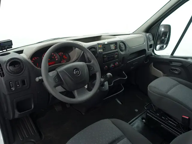 Opel Movano 2