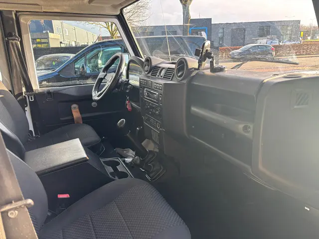 Land Rover Defender 2.2 D 130" S Crew Cab 2013 Diesel 6
