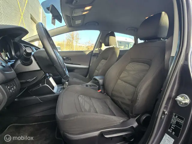 Kia cee'd 1.6 GDI ComfortLine |NAP | Airco 2015 Benzine 22