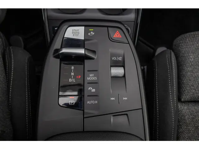 BMW X1 xDrive25e 2023 Hybride Benzine 27