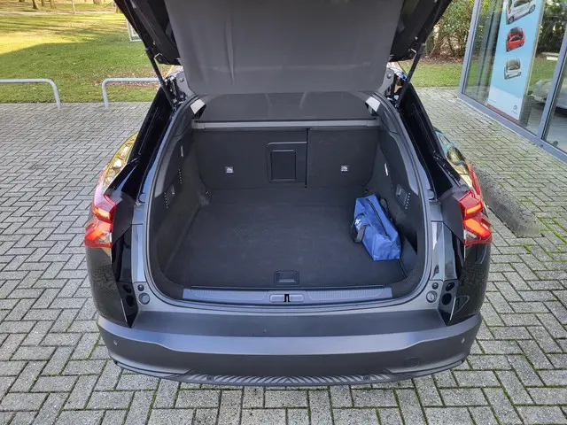 Citroën C5 X 1.2 PureTech Feel AUTOMAAT 2023 Benzine 26