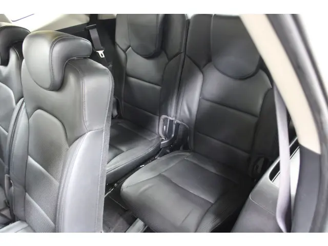 Kia Carens 1.6 GDi Premium Pack 2013 Benzine 8