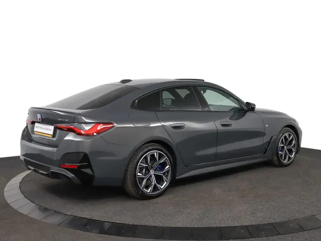 BMW i4 eDrive40 High Executive 84 kWh 2022 Elektrisch 2