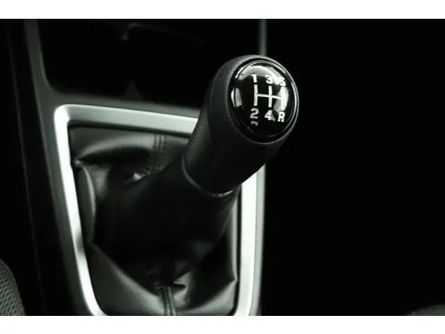 Suzuki Swift 1.2 Comfort Smart Hybrid 2023 Benzine 26