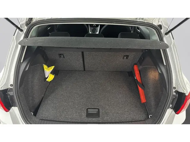 SEAT Arona 1.0 TSI Style Business Connect 2023 Benzine 12