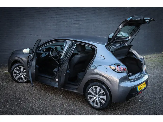 Peugeot 208 1.2 PureTech Active 2020 Benzine 16