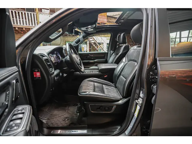 Dodge Ram 1500 5.7 V8 Limited 2024 LPG/Gas 21