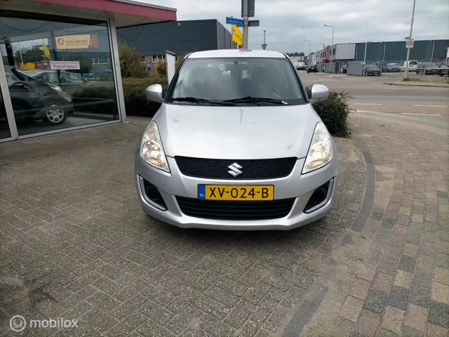 Suzuki Swift 1.2 Style EASSS airco nw apk 2015 Benzine 4