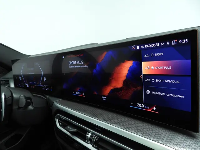 BMW 3 Serie Sedan 330d xDrive 2024 Diesel 14