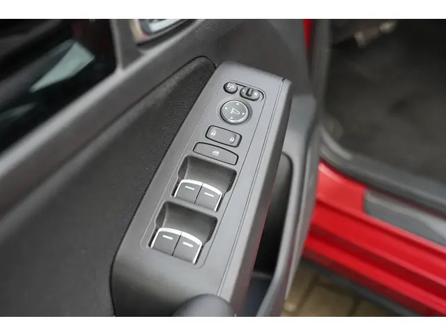 Honda Civic 2.0i e:HEV SPORT 2023 Hybride Benzine 36