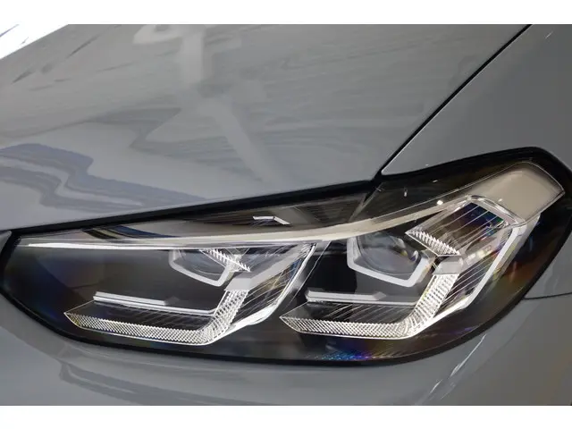 BMW X3 xDrive20i 2023 Benzine 30