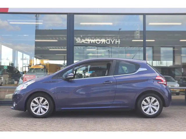 Peugeot 208 1.6 e-HDi Active 2012 Diesel 7