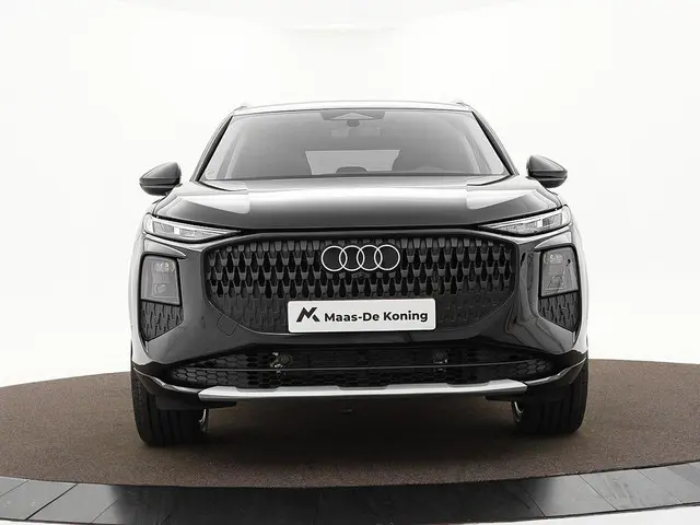 Audi Q3 1.5 200kW e-hybrid Pro line 272 PK 2026 Benzine 24